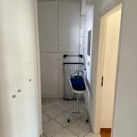 Beautiful Near The アパート