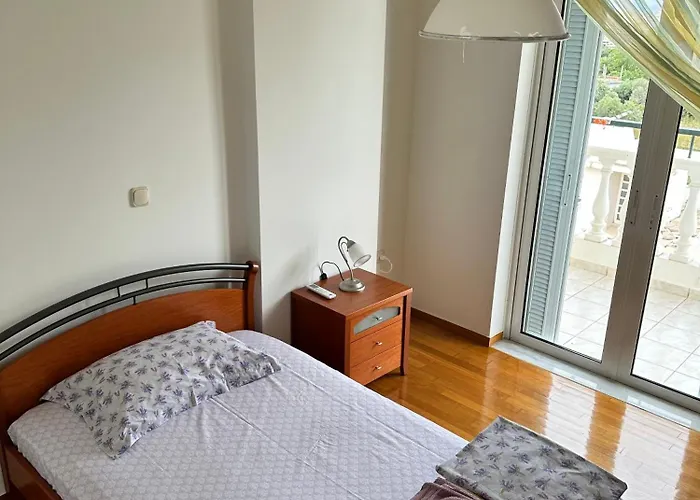 Beautiful Near The Apartman Kalamáta